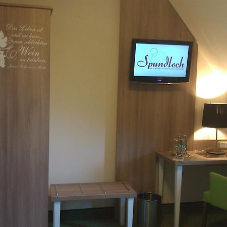 Spundloch- Das Hotel & Weinrestaurant 파이츠획하임 외부 사진