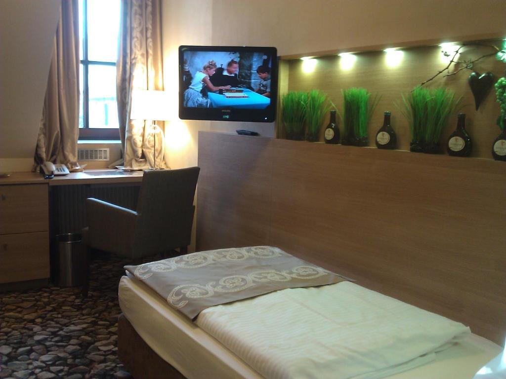 Spundloch- Das Hotel & Weinrestaurant 파이츠획하임 객실 사진